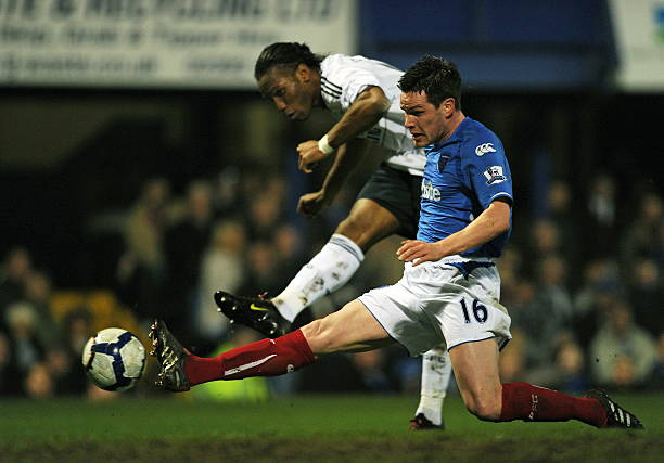 傷病迫使球 傷病迫使球